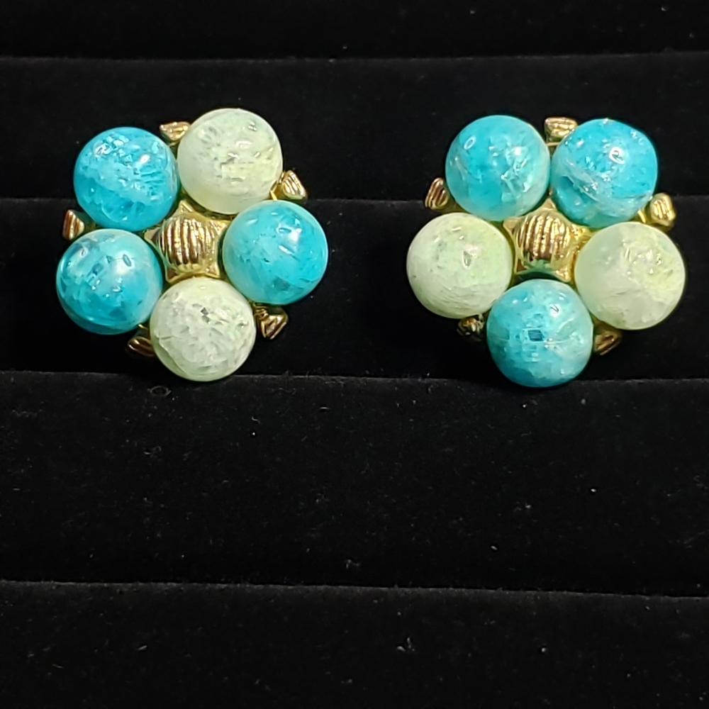 Vintage signed Kramer Gold Glass clip on earri